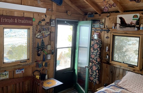 Glendevey Cabin | Little Cabin With a View