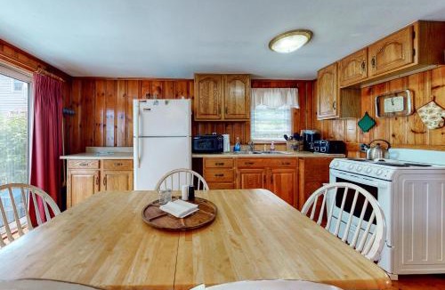 York Beach House | Little Cottage