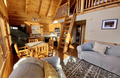 Caryville House | Little Cove Creek Cabin #1