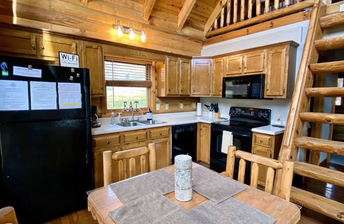 Caryville House | Little Cove Creek Cabin #1
