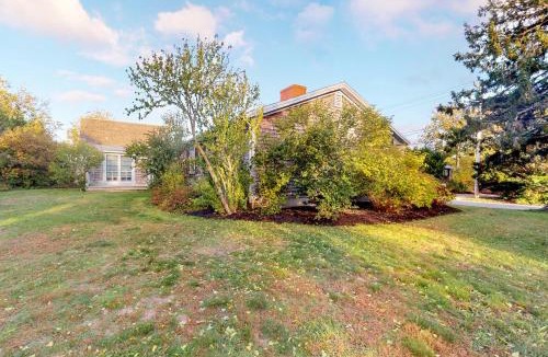 Edgartown Apartment | Little Cozy Corner