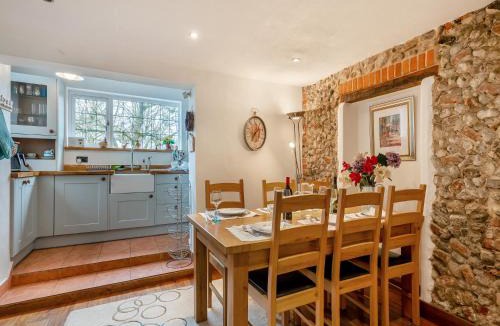 Thursford House | Little Crawfish Cottage