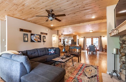 Alto Cabin | Little Creek Retreat | Babbling Creek, Hot Tub!