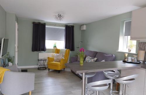 Salisbury Apartment | Little Dene Apartment