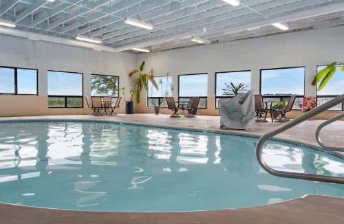 Kimberling City House | Little Dipper - Cozy Condo for 6 with Resort-style Amenities