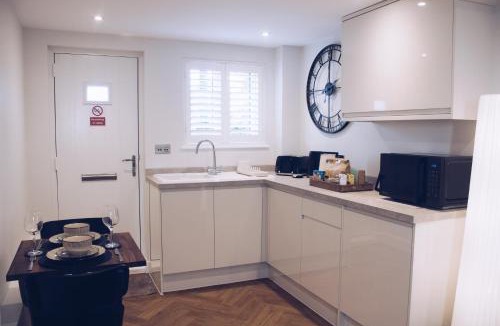 Herongate Apartment | Little Dunton Lodges 1