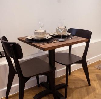 Herongate Apartment | Little Dunton Lodges 1