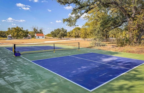 Waco House | Little Dutch Cabin 101-12 Min to Magnolia-baylor