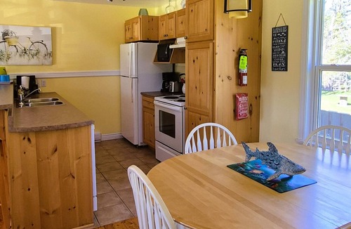 Canoe Cove Cottage | Little Eden Summer Beach Home