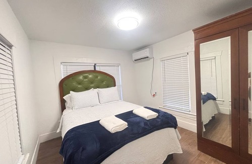 Greater East End House | Little H House 2-bedroom house in peaceful Houston