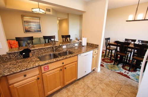 Ruskin House | Little Harbor 3BR/3BA – 4 Balconies, Water Views from Every Room, Walk to Beach & Tiki Bar
