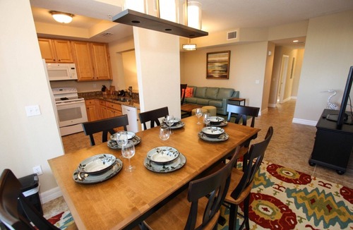 Ruskin House | Little Harbor 3BR/3BA – 4 Balconies, Water Views from Every Room, Walk to Beach & Tiki Bar