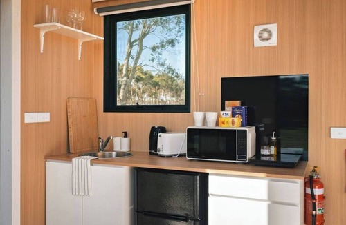 Balliang House | Little Haven Cottage 1 by Tiny Away