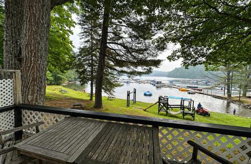 Algonquin Highlands Resort | Little Hawk Resort & Marina