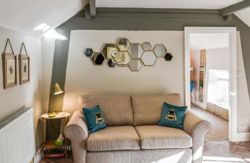 Dronfield House | Little Hive-Uk39430