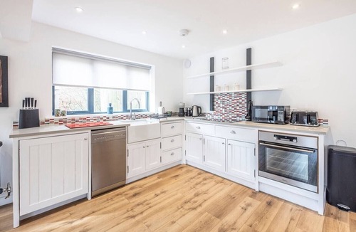 Saxmundham House | Little Honey Pot, Benhall