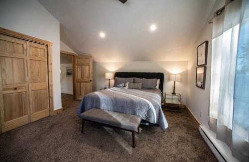 Lead Ski Chalet | Little Hope Chalet at Terry Peak Ski Resort