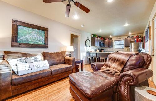 Lampe House | Little Indian Resort Cabin: Pool + Walk to Lake!