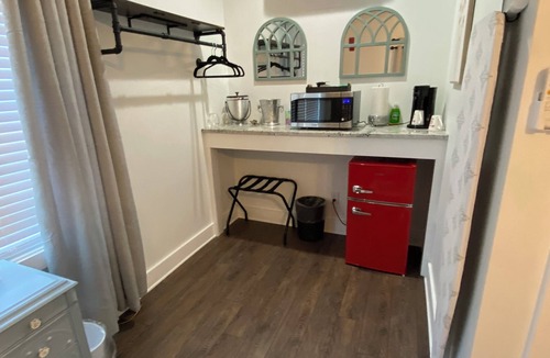 Washington Hotel | Little Inn on Main