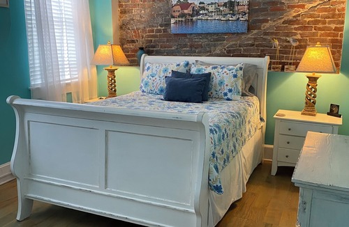 Washington Hotel | Little Inn on Main