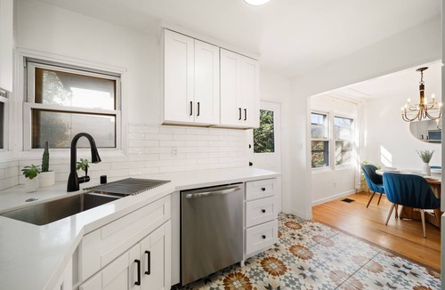 Bankers Hill House | Little Italy Home w/Parking and Backyard