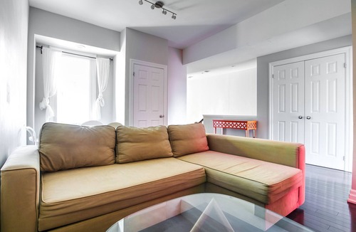 Palmerston - Little Italy Apartment | Little Italy Modern Masterpiece