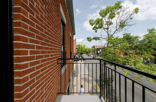 Little Italy Apartment | Little Italy - Montreal Contemporary Apartment