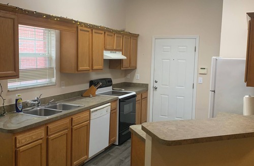 Lake City House | Little Live Oak, 3 bedroom 2 1/2 bath very close to town and shopping