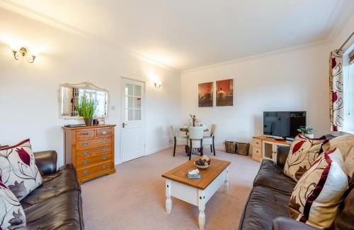 Findon House | Little Longmead