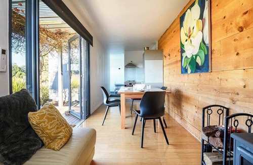 Leonards Hill Cabin | Little Maple near Daylesford