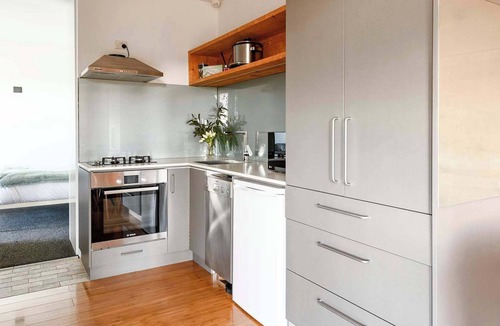 Leonards Hill Cabin | Little Maple near Daylesford