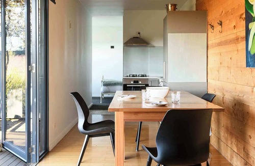 Leonards Hill Cabin | Little Maple near Daylesford