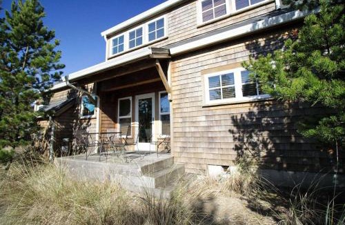 Shorepine Village House | Little Mermaid