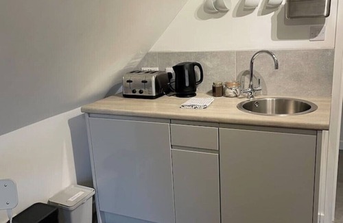 Harvington Apartment | Little Moat Studio