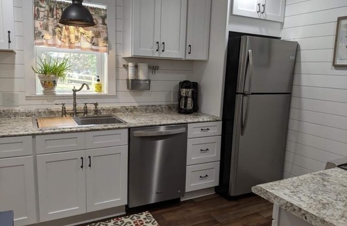 Bellevue Cabin | LITTLE MONEY PIT