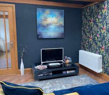 Offenham Apartment | Little Monks Suite