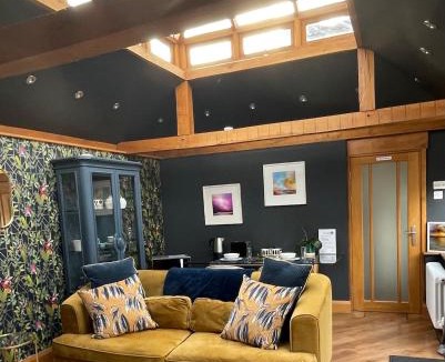 Offenham Apartment | Little Monks Suite