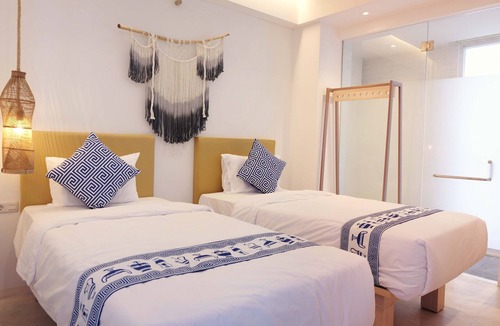 Babakan Ciamis Hotel | Little Mykonos