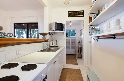 Vacy Cabin | Little Nest Spa Retreat