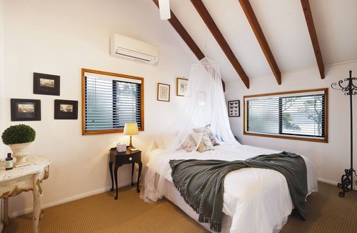 Vacy Cabin | Little Nest Spa Retreat