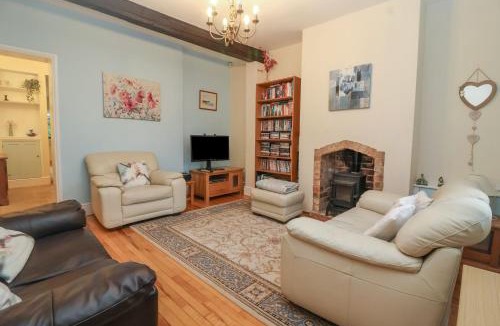 Upton St. Leonards House | Little Noo