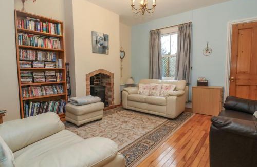 Upton St. Leonards House | Little Noo