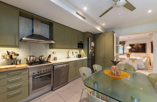 Sant Just Desvern House | Little oasis in Barcelona City with pool, AC, gardens, and much more!