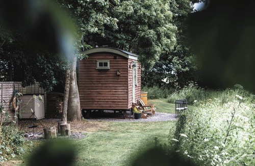 Winestead Cottage | Little Otchan Shepherd's Hut