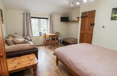 Hendrerwydd House | Little Pandy Cottage