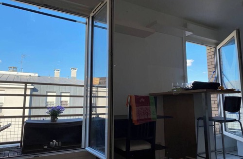 Clichy Apartment | Little paradise