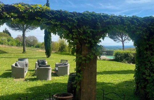 Ampuis House | Little Paradise, quiet, secluded, Provence 30 minutes south of Lyon