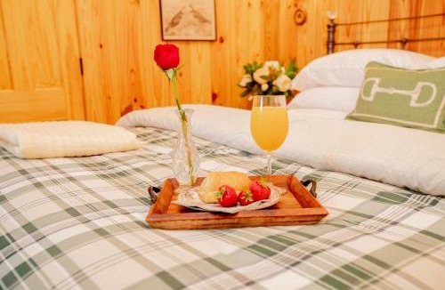 Thomasville House | Little Pine Lodge At Saddlecreek