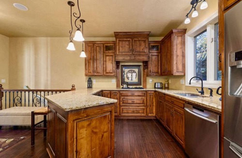 Crosslake House | Little Pine Lodge on the Whitefish Chain - 5BR Sleeps 16