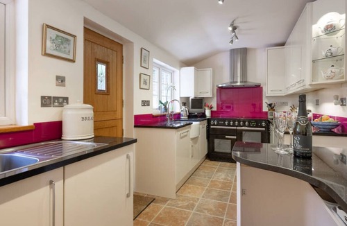 Heathfield House | Little Ponds in Heathfield